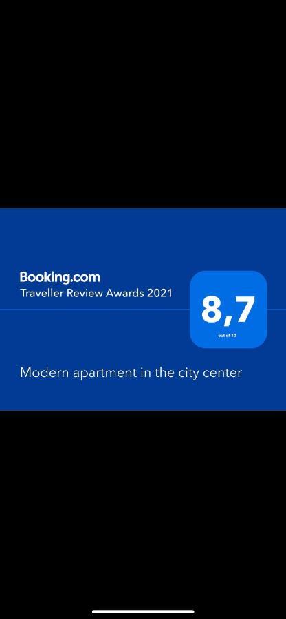 Modern Apartment In The City Center เปิลเซน ภายนอก รูปภาพ