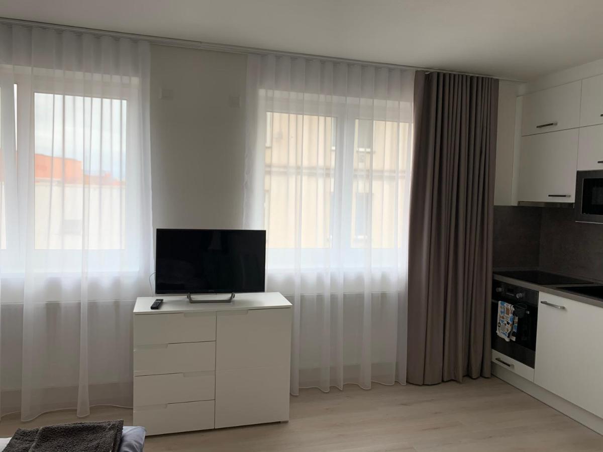 Modern Apartment In The City Center เปิลเซน ภายนอก รูปภาพ